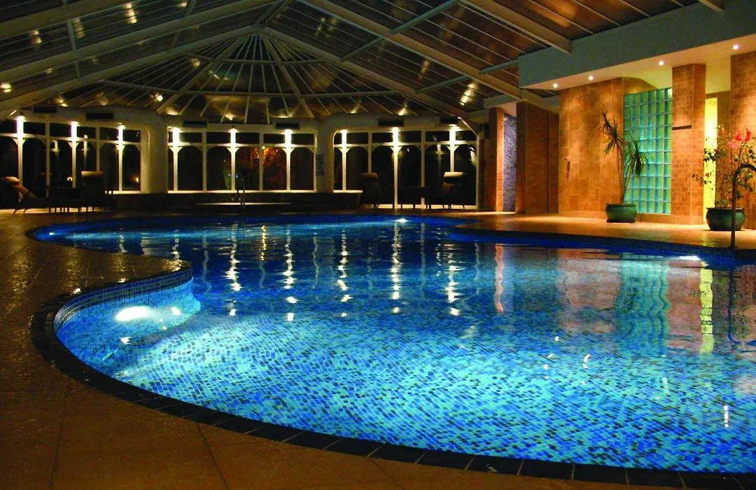 Metropole Hotel And Spa-1